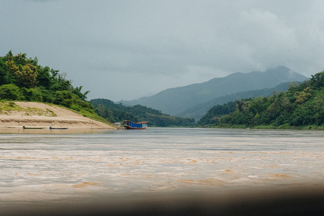 mekong river slow boat laos to thailand