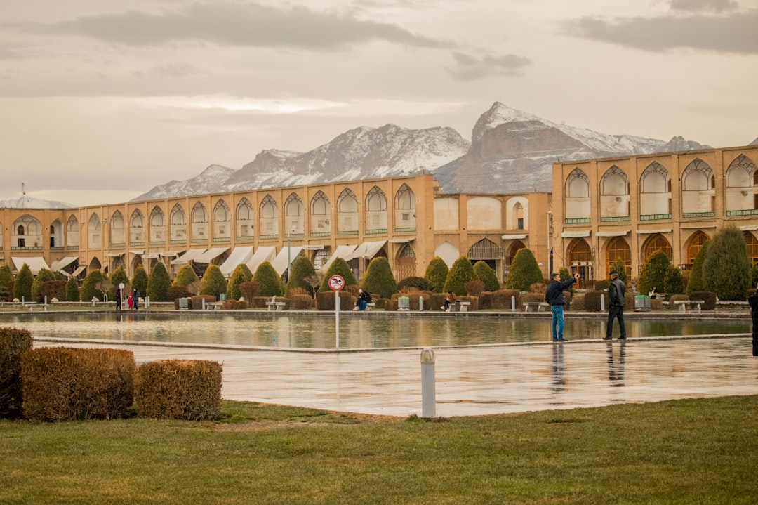 what nobody tells you about traveling in iran